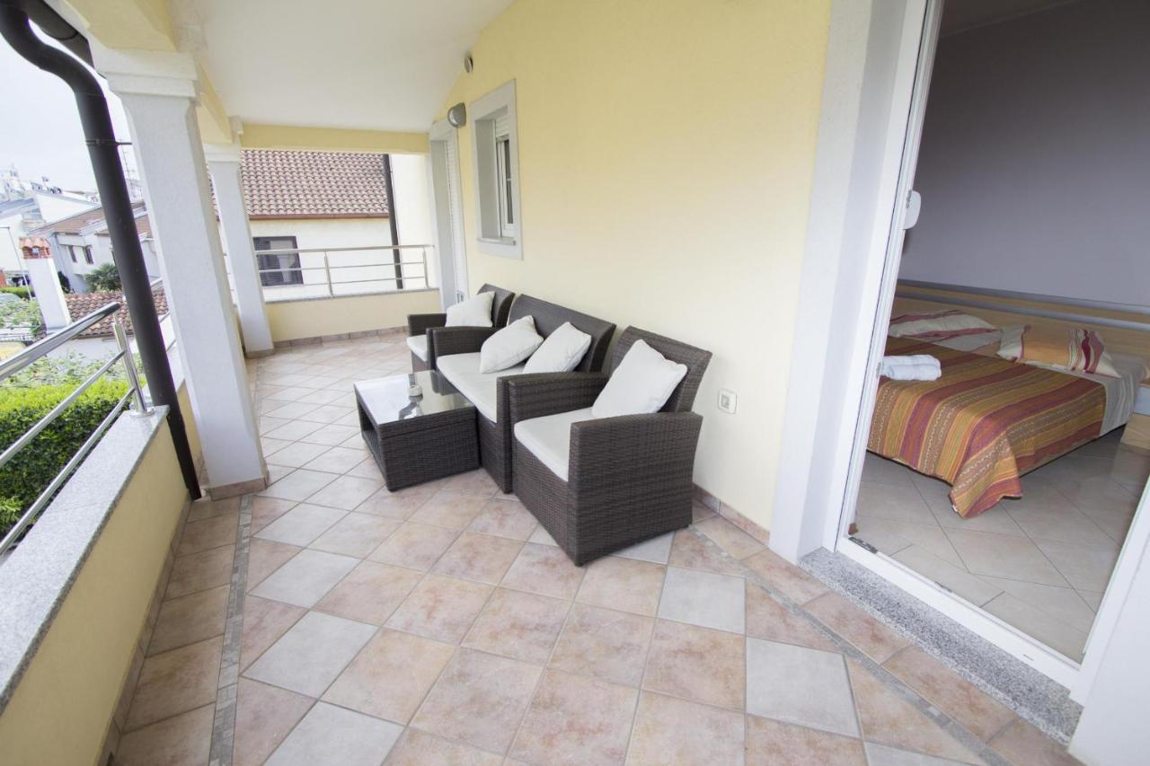 Apartments Rajci โรวีน ภายนอก รูปภาพ