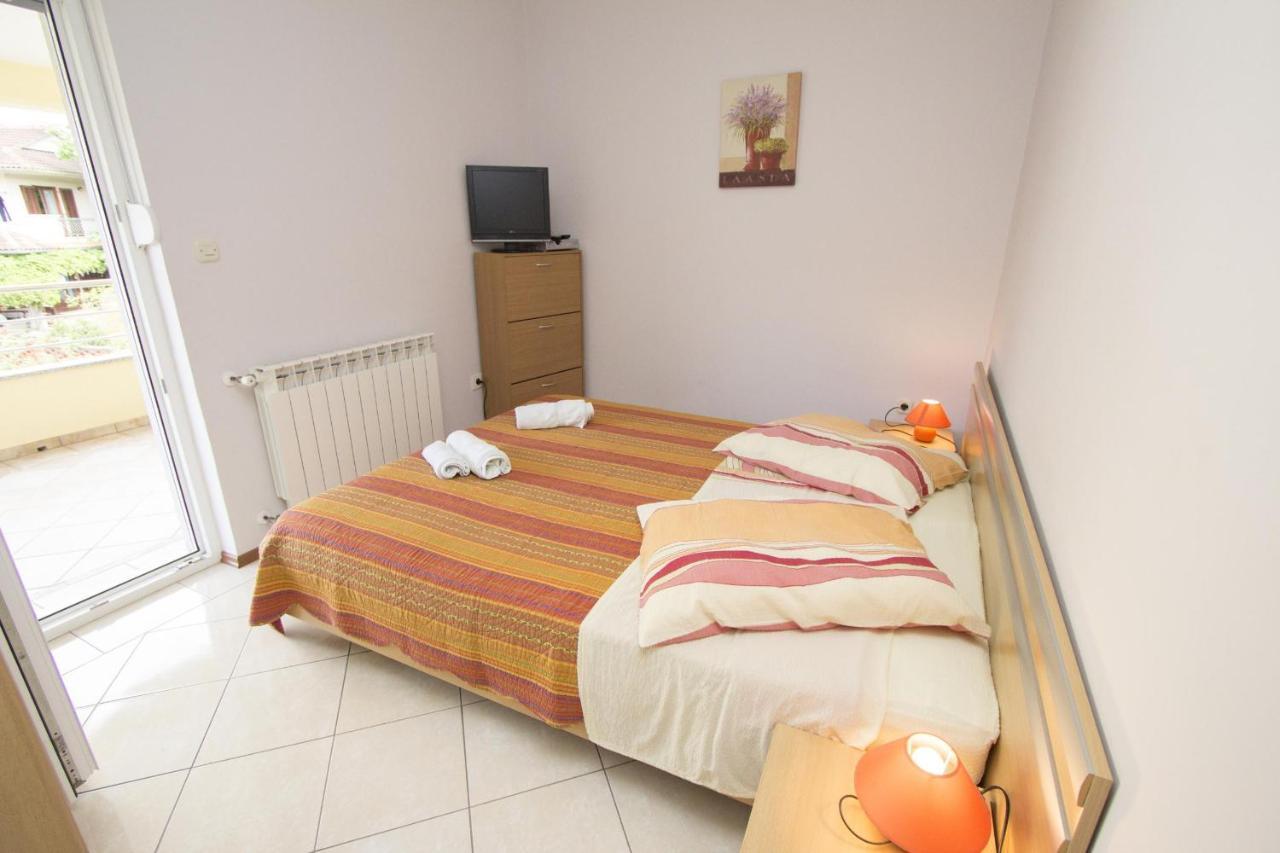Apartments Rajci โรวีน ภายนอก รูปภาพ