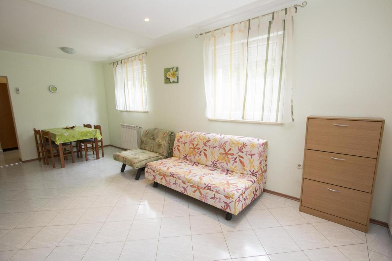 Apartments Rajci โรวีน ภายนอก รูปภาพ