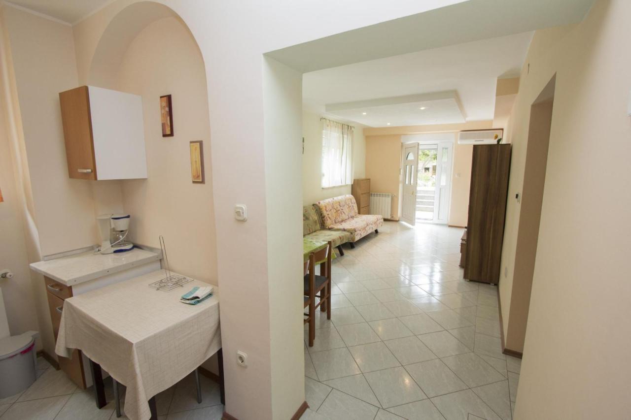 Apartments Rajci โรวีน ห้อง รูปภาพ
