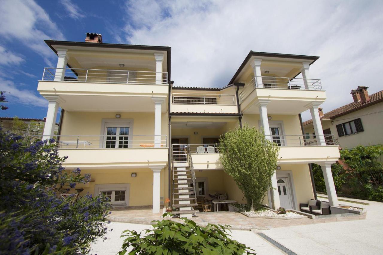Apartments Rajci โรวีน ภายนอก รูปภาพ